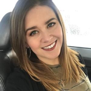 Meet your Posher, Caroline